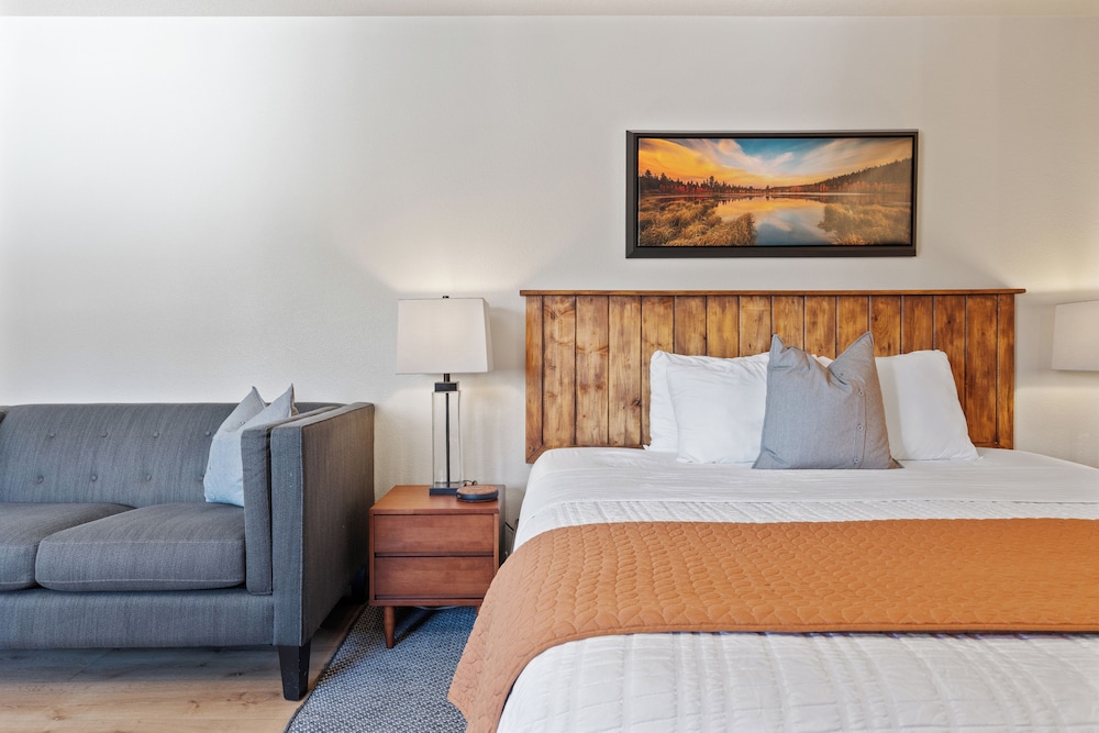 Duck Creek Village Inn - photo 20
