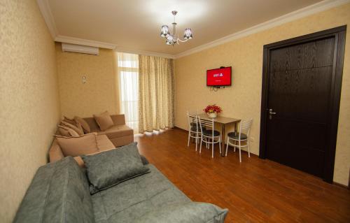 Orbi Sea Towers Suite