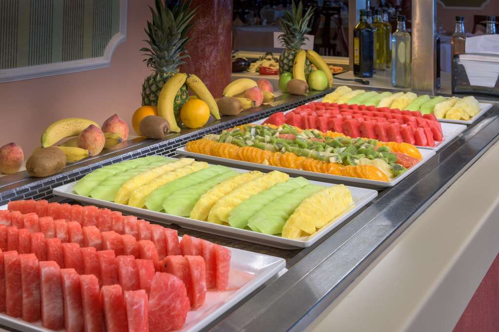 מזון ומשקאות