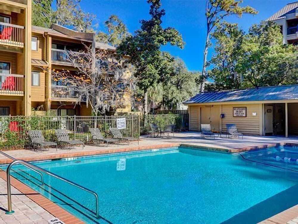 1100 Harbour South Club at The Sea Pines Resort - photo 11