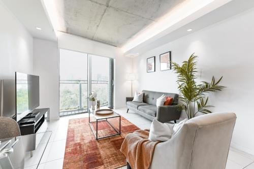 Khayat Homes The Curve One Bed — 4-Star Luxury Hotel in London, United Kingdom