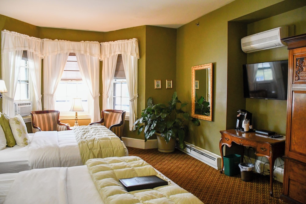 The Sayre Mansion Inn - photo 32