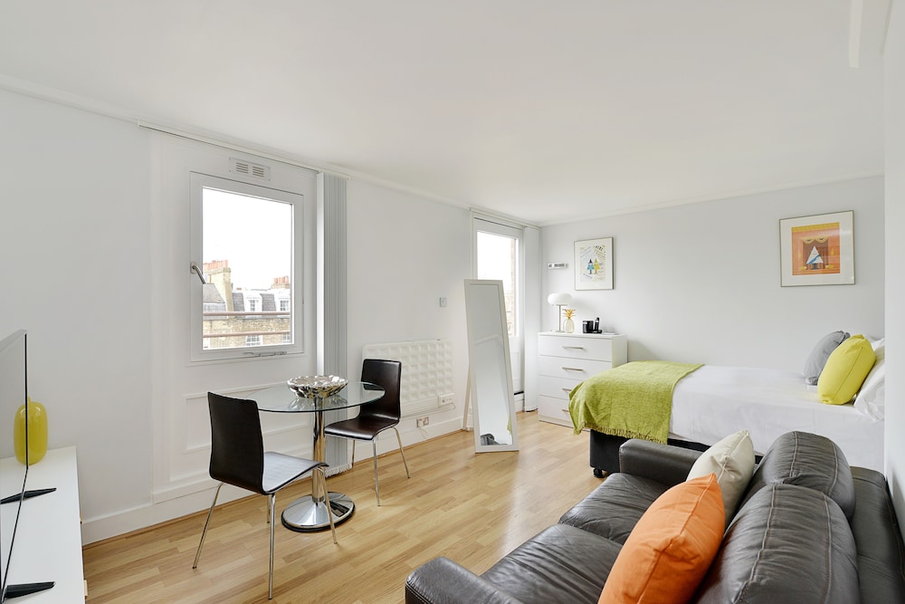 Camden Serviced Apartments by Globe — 4-Star Luxury Hotel in London, United Kingdom