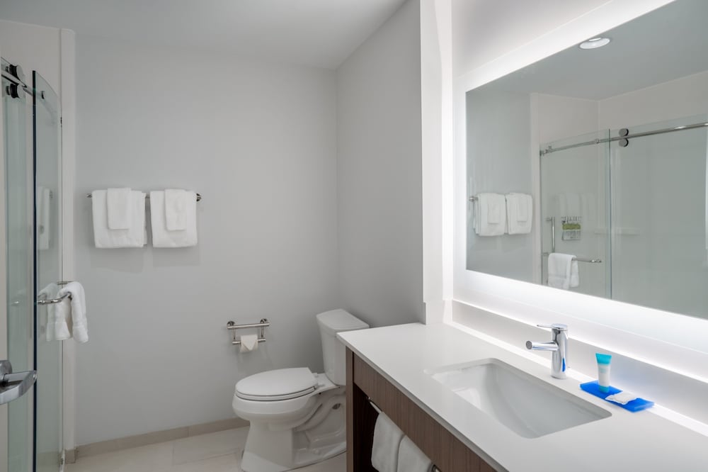 Holiday Inn Express And Suites Dahlonega University Area an IHG Hotel - photo 70