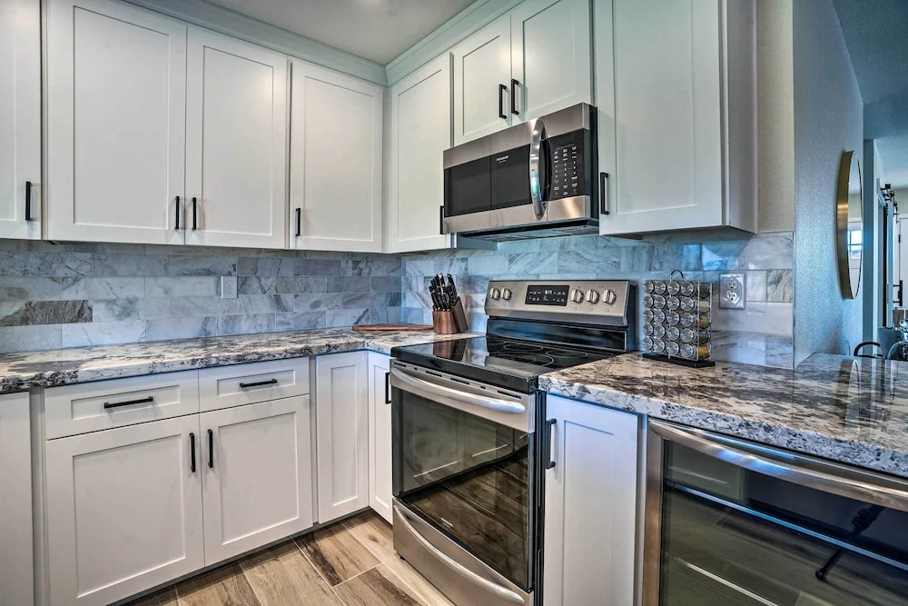 Golfers Haven Gem With Patio And Grill In Sun City 18268122 — Sun City