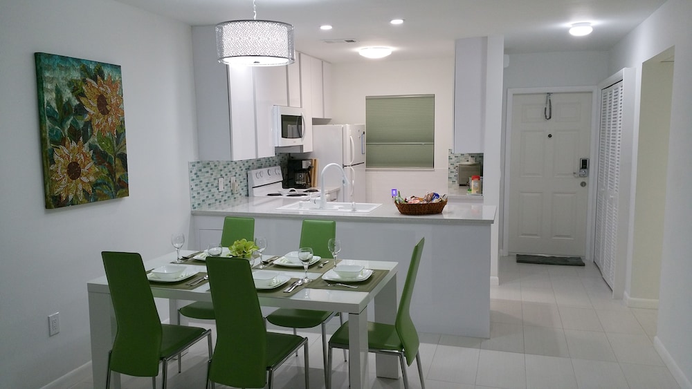 Downtown Hollywood Boutique Hotel - photo 22