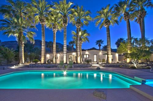 The Palm House Magnesia Falls Cove RM — 4-Star Luxury Hotel in Rancho Mirage, United States