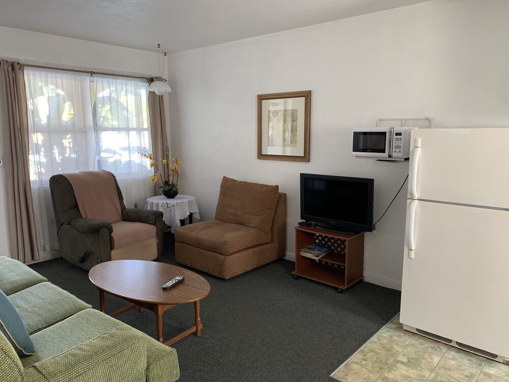 Echo Sails Motel - photo 25