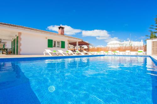 Rodriguez De La Fuente 19 — 4-Star Luxury Hotel in Muro, Spain