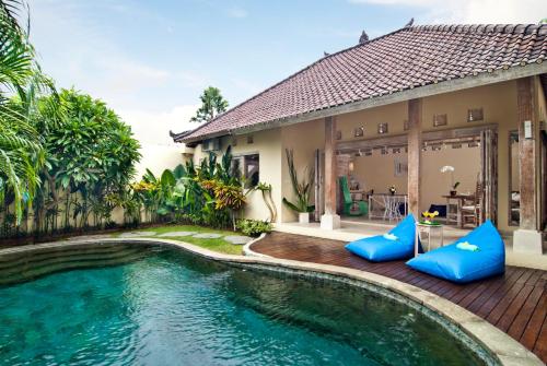 Villa Domus Dua — 4-Star Luxury Hotel in Seminyak, Indonesia