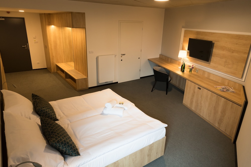 Hotel D1 — Brno — photo 3