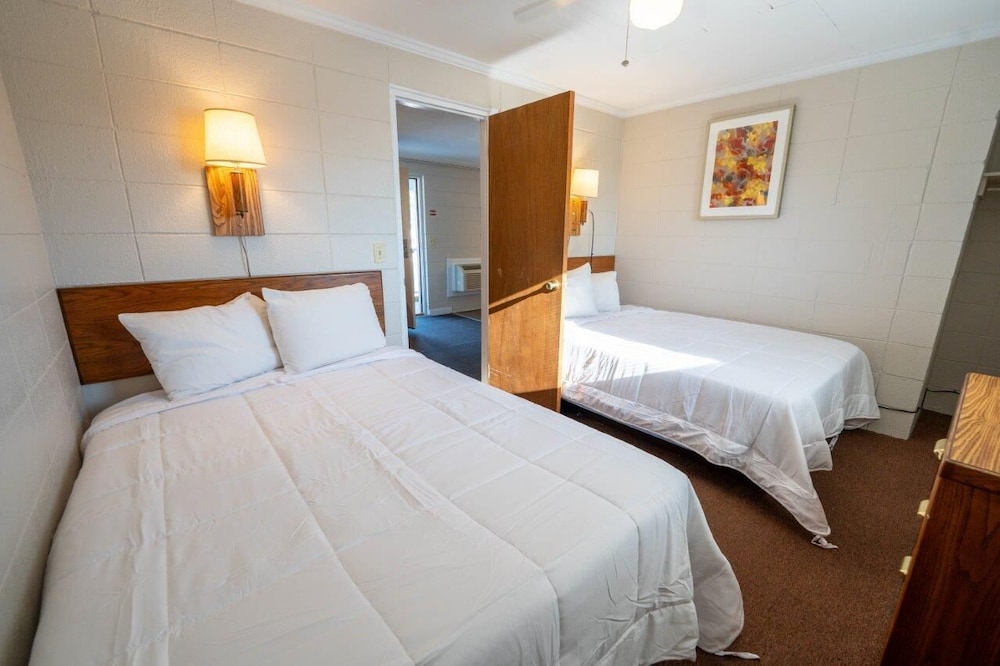 The Grand Regal Resort - photo 16