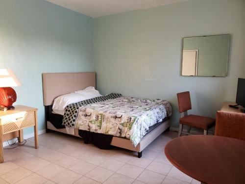 The Beach Hotel - photo 8