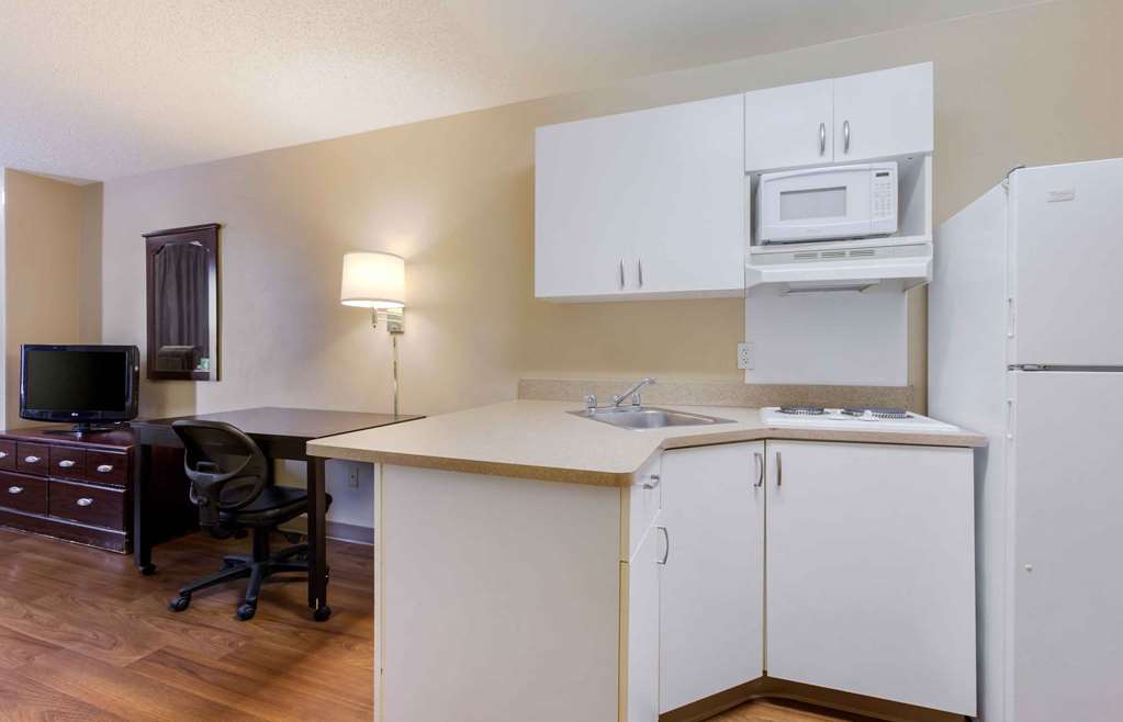 Extended Stay America Suites Phoenix Airport - photo 22