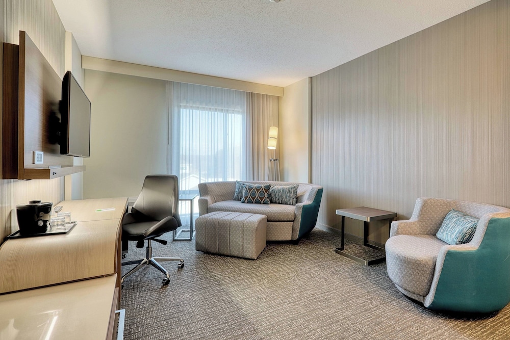 Courtyard by Marriott Southington - photo 6