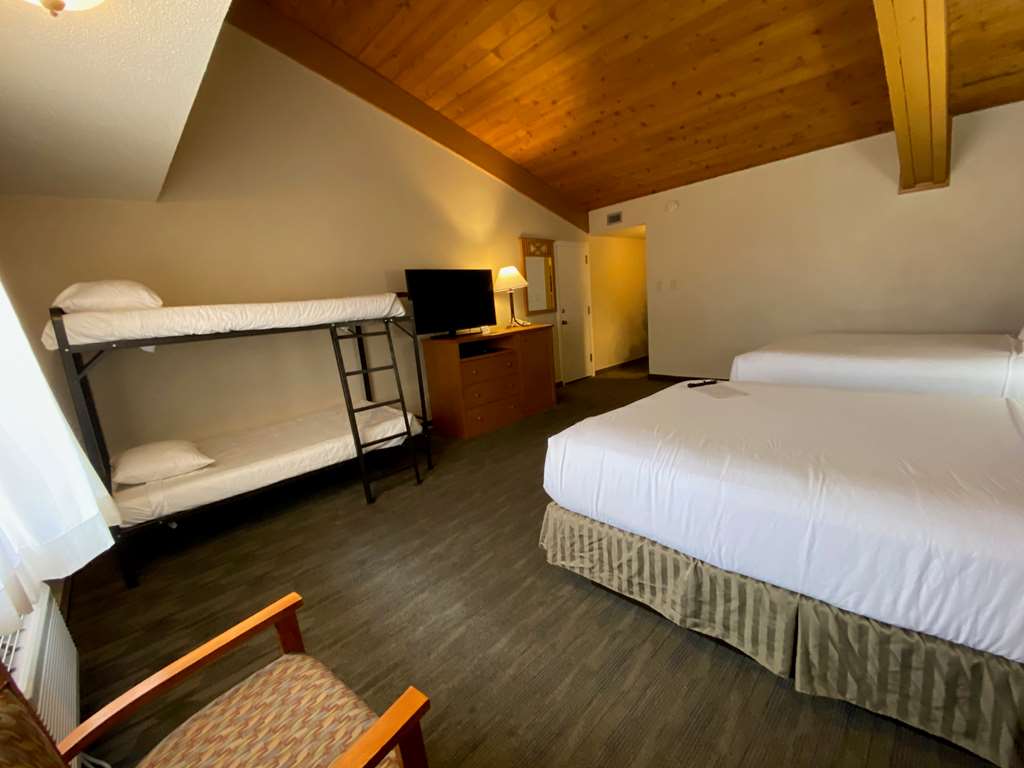 Best Western Sheridan Center - photo 9