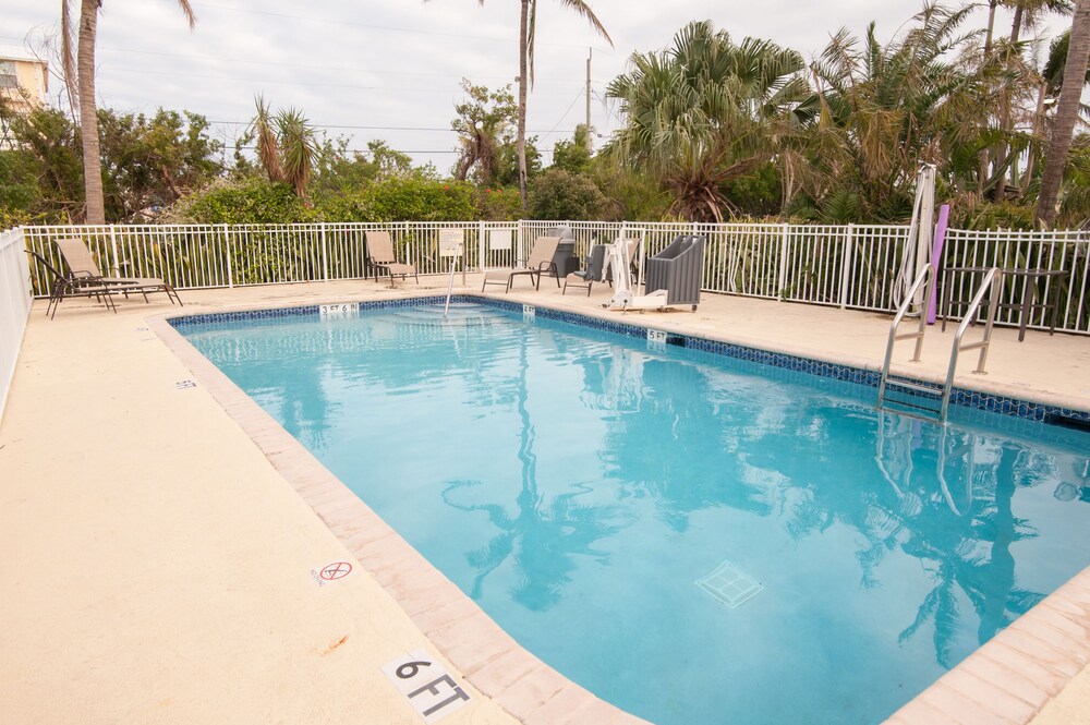 Blackfin Resort and Marina - photo 12