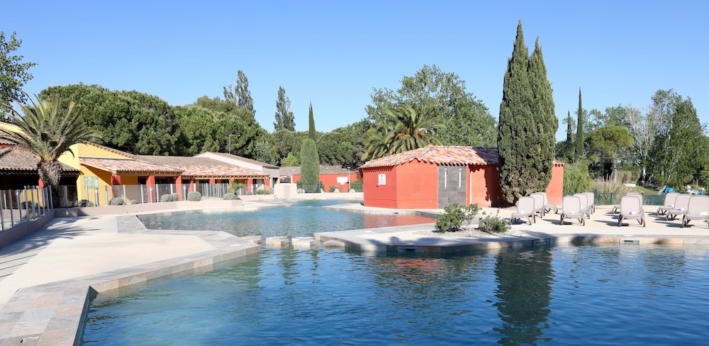Sowell Residences Les Hameaux in Arles, France