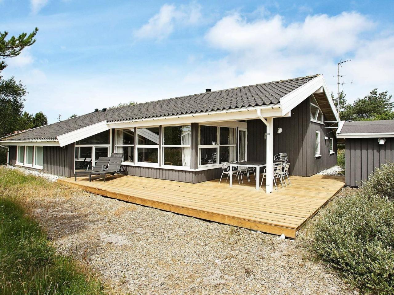 Luxury Retreat with Pool By Traum Ferienwohnungen — hotel in Fjerritslev