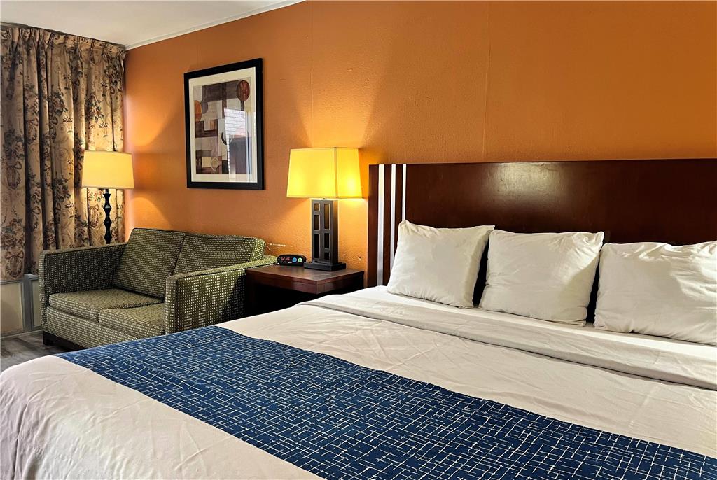 Travelodge by Wyndham Seymour - photo 11