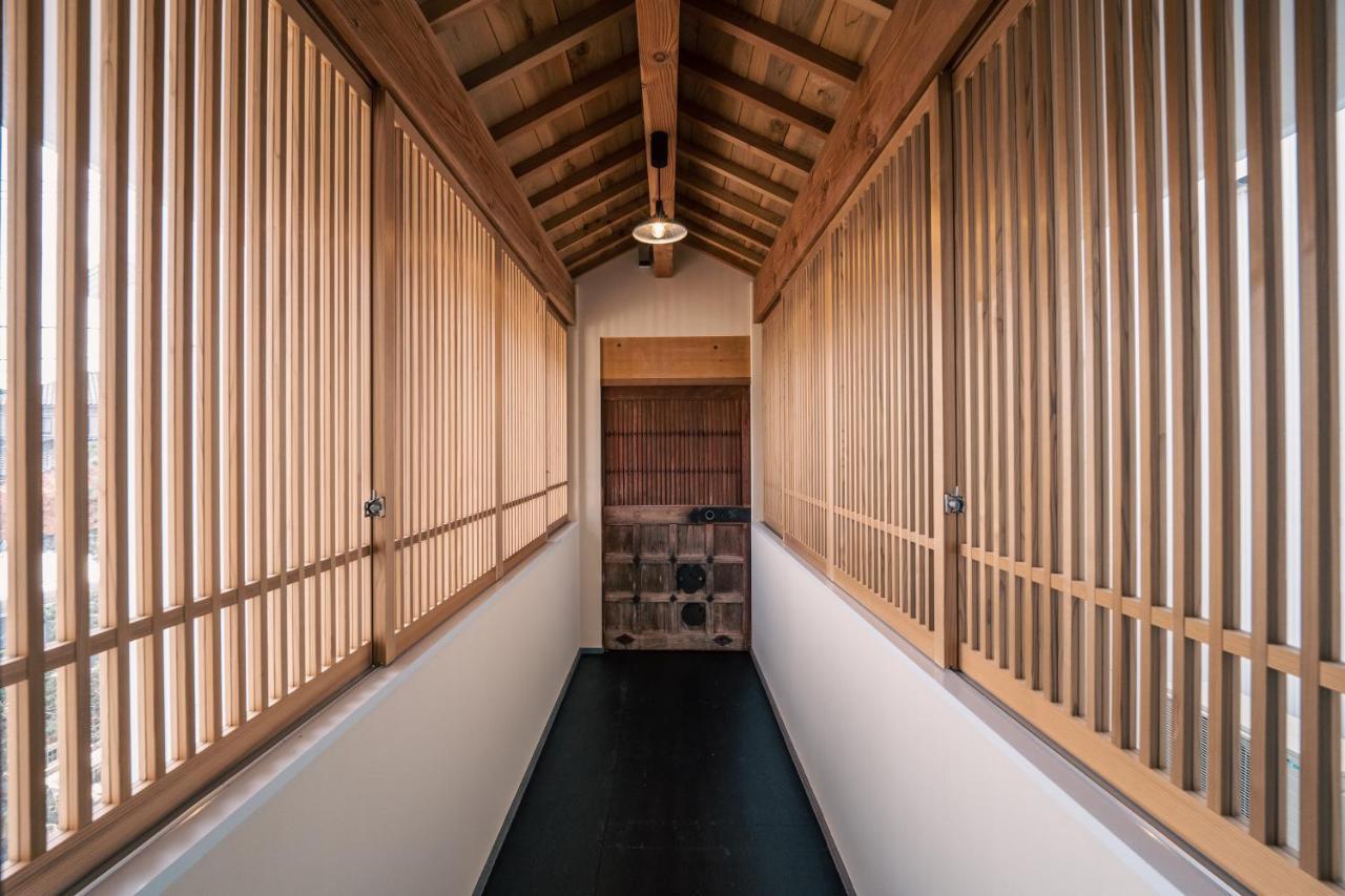 宿と古道具 Iyooo — hotel in Nanao