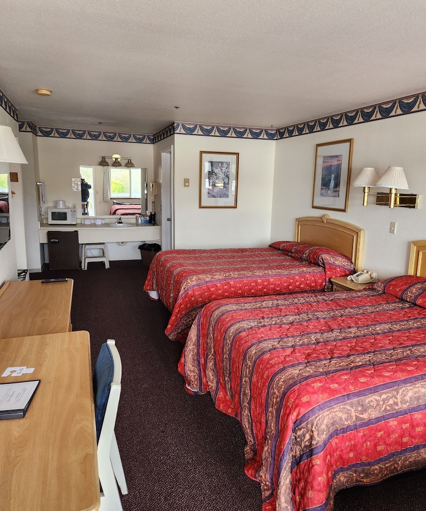Bayview Inn - photo 13