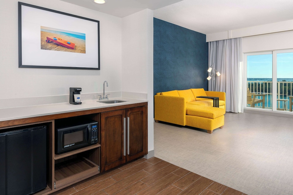 Hampton Inn & Suites Clearwater Beach - photo 12