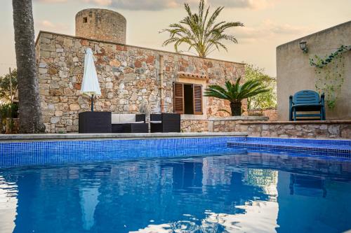 Villa moli de ca n'orell — 4-Star Luxury Hotel in Santanyi, Spain