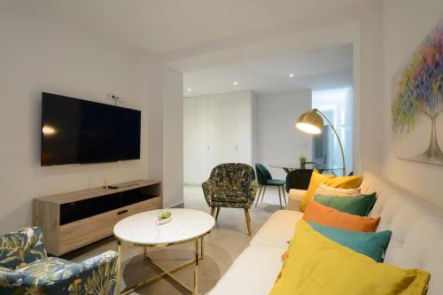 Apartamento Ayres — 4-Star Luxury Hotel in Granada, Spain