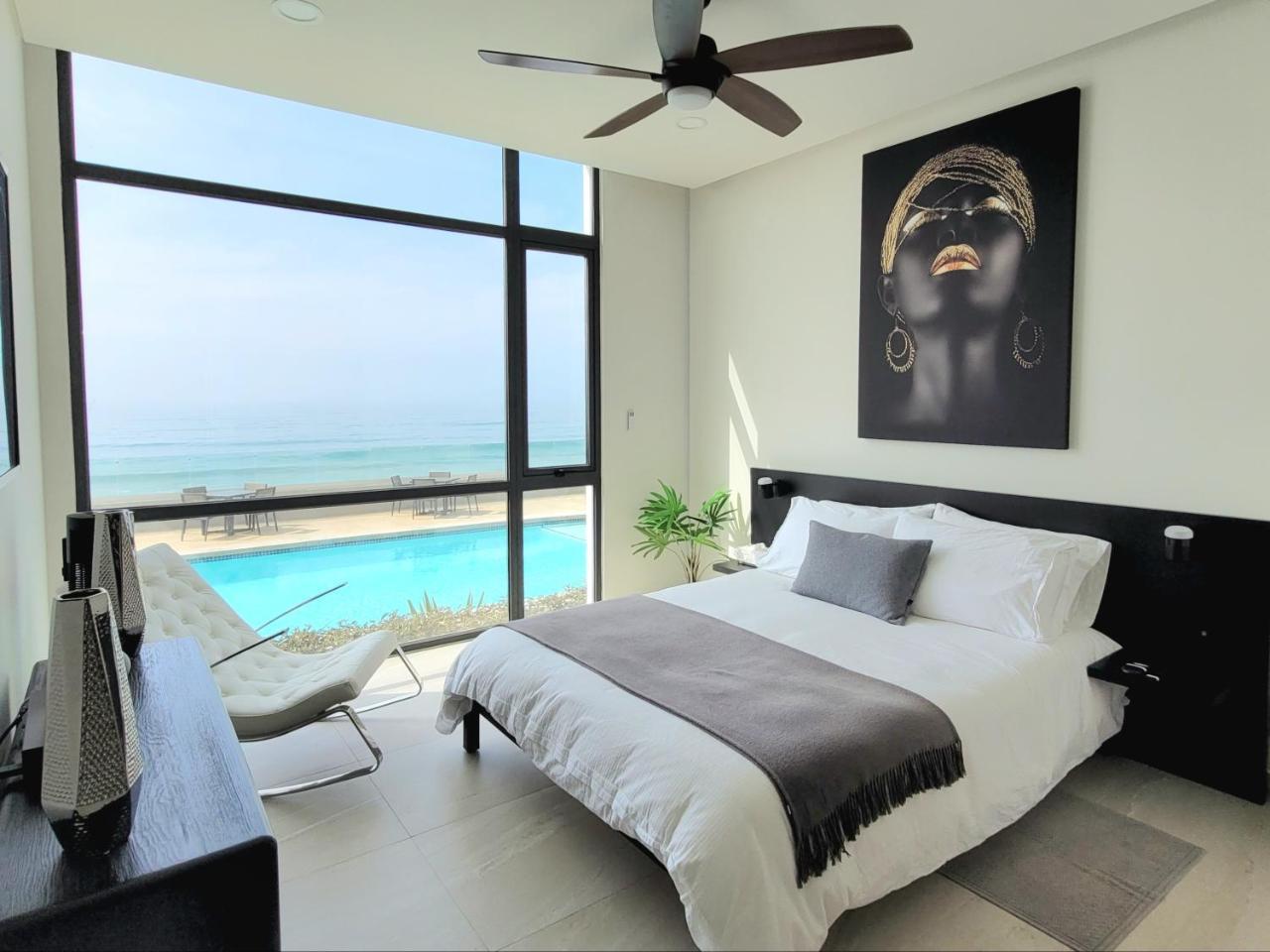 Luxury Beachfront Condo in Rosarito Pool & Jacuzzi — 4-Star Luxury Hotel in Rosarito, Mexico