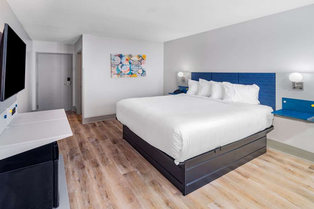 Microtel Inn & Suites By Wyndham Athens - photo 24