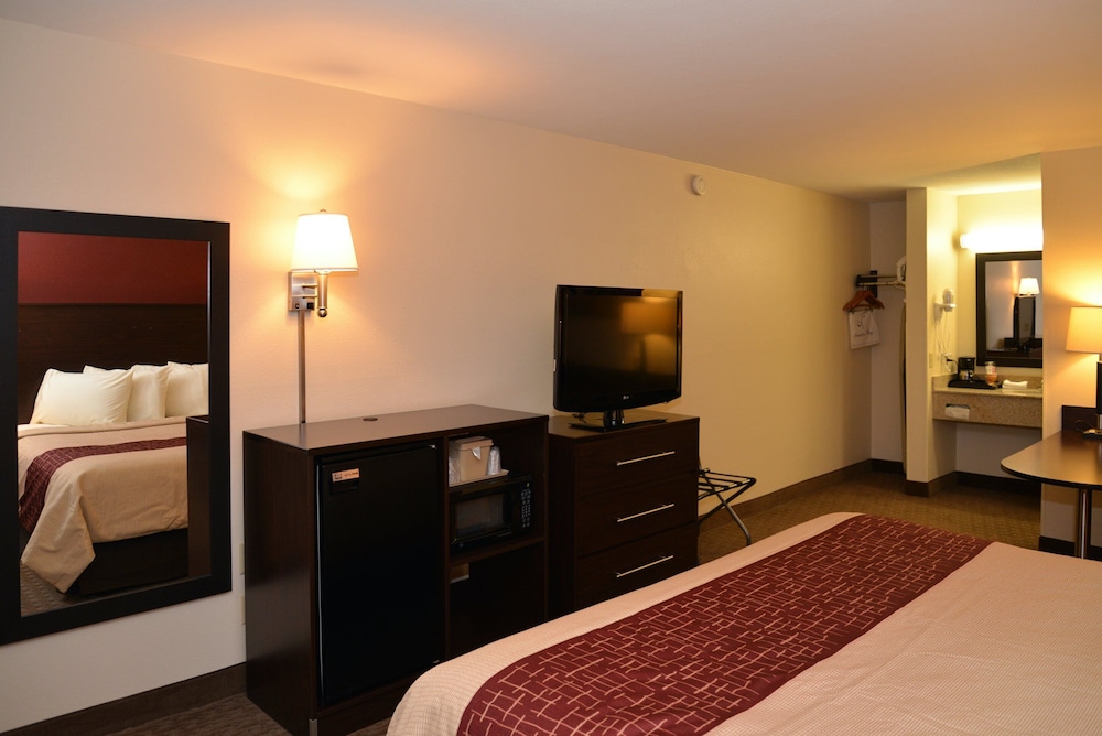 Red Roof Inn Cookeville Tennessee Tech - photo 9