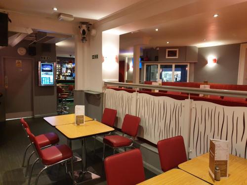 Commercial Hotel — Alness — photo 5