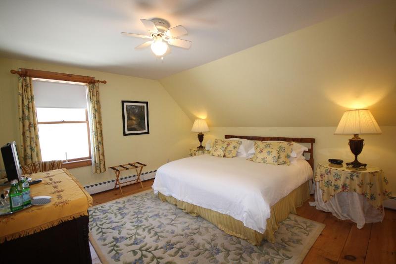 Highland Lake Inn - photo 41