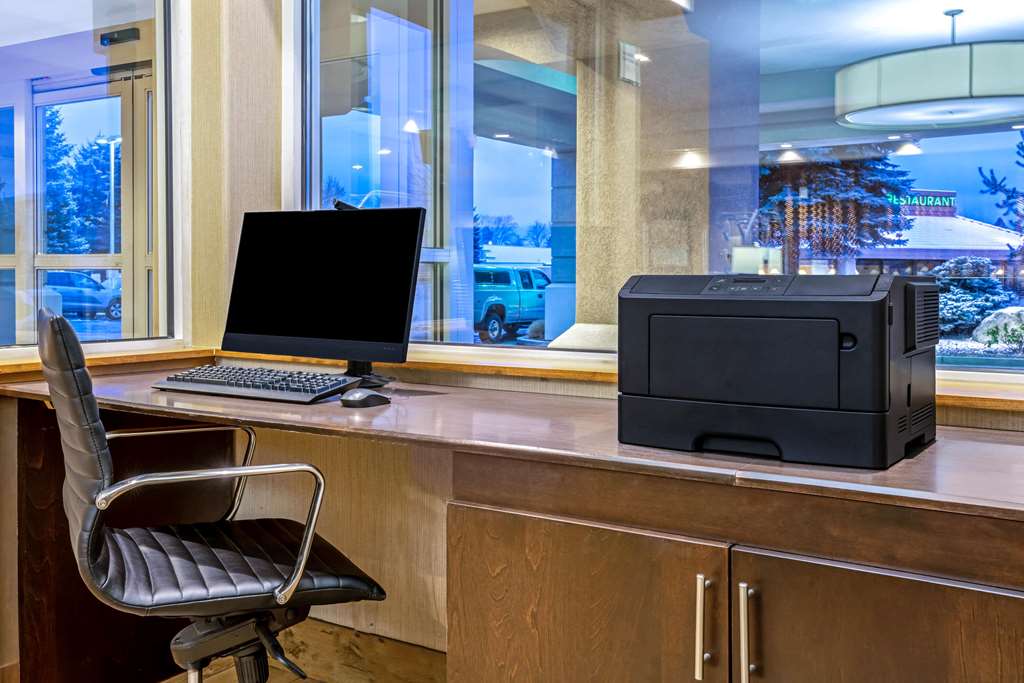 La Quinta Inn & Suites by Wyndham Coeur d`Alene - photo 30