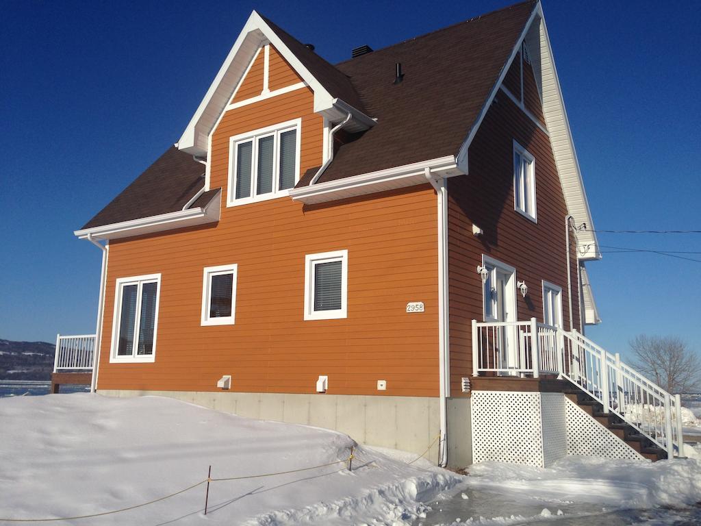 Les Chalets du Bout d'en Bas - carbon neutral hotel in Quebec
