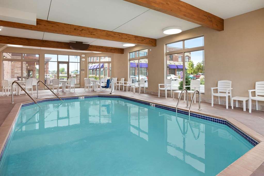 Country Inn & Suites by Radisson Roseville St. Paul - photo 11