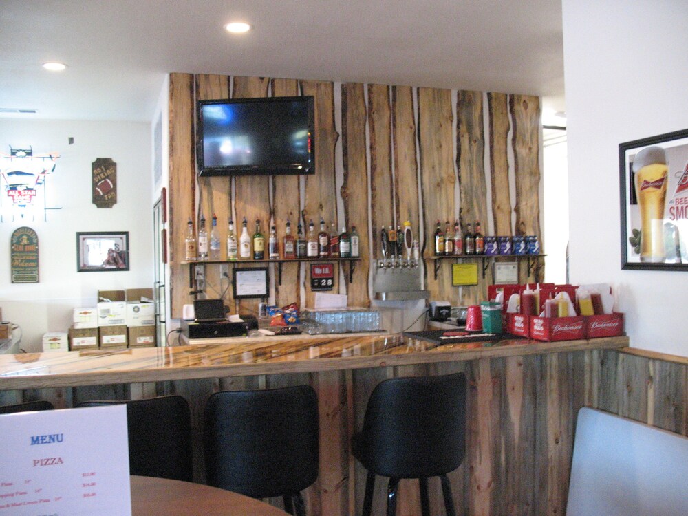 Iron Horse Inn - photo 14