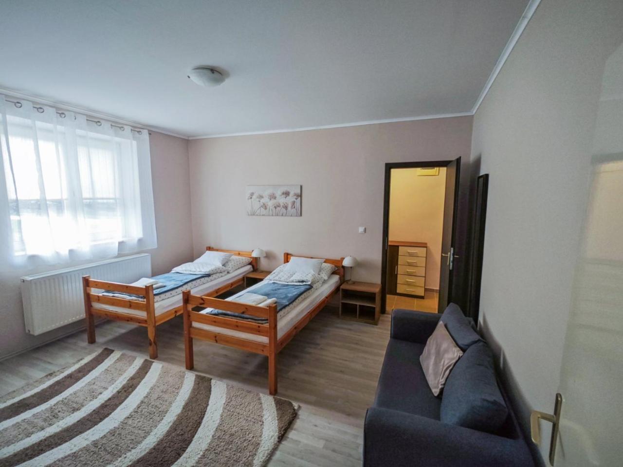 Corner Apartman — Sarvar — photo 5