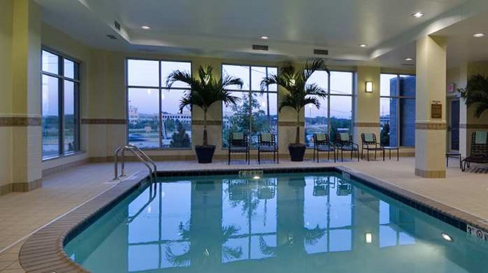Hilton Garden Inn Lake Forest Mettawa - photo 33