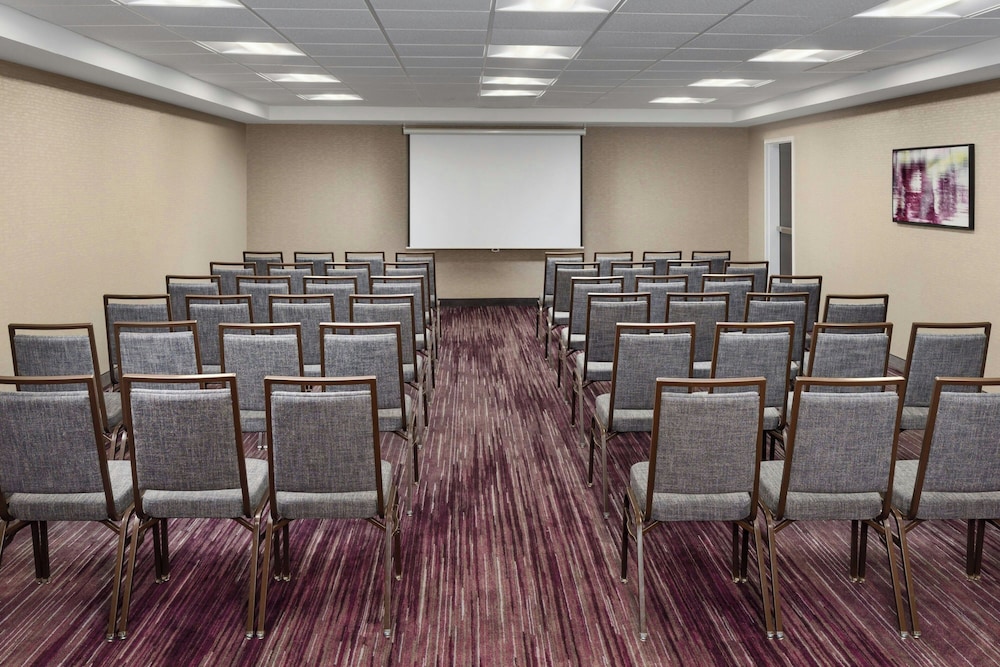 Courtyard by Marriott Salinas Monterey - photo 43