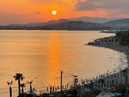 Athens Edem Beach Penthouse panoramic sea view — 4-Star Luxury Hotel in Athens, Greece