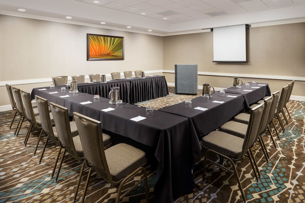 Embassy Suites by Hilton Orlando Lake Buena Vista Resort - photo 38