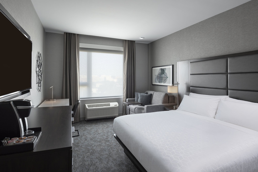 Holiday Inn Express Boston Logan Airport Revere by IHG - photo 14
