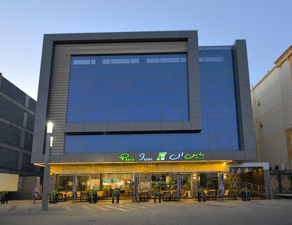 Pine Inn Hotel - last minute hotel in Medina