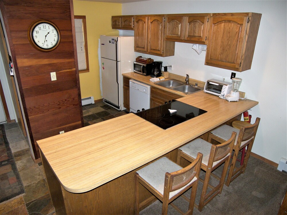 Snowscape 2 Bed 2 Bath - photo 19