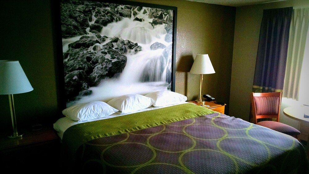 Super 8 by Wyndham Sheridan - photo 6
