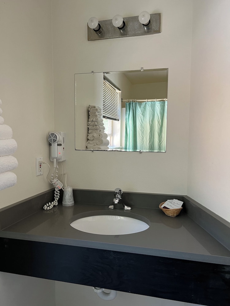 Port Townsend Inn - photo 38