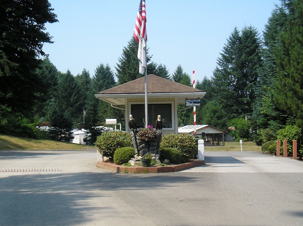Thunderbird RV & Camping Resort - photo 21