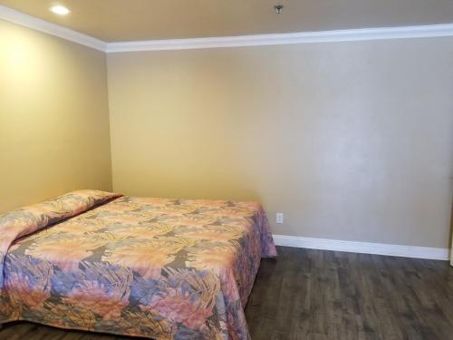 Welcome Inn & Suites Anaheim - photo 19